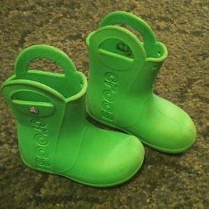 Kids croc rain boots size 11
